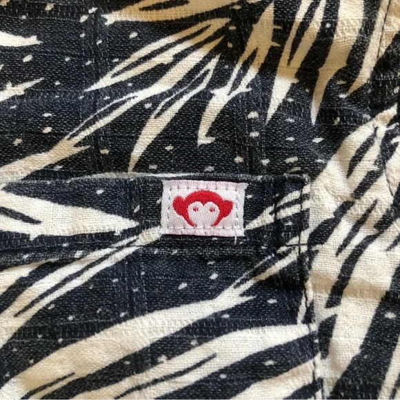 Appaman Textured Button Down Shirt size 5 - Picture 3 of 3